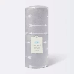 Plush Velboa Baby Blanket Arrows - Cloud Island™ Gray 7 Plush Velboa Baby Blanket Arrows - Cloud Island™ Gray -Cloud Island™ GUEST 4c858ce8 bd80 4e1a aa02 f98ff2e5ca06