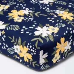 Fitted Crib Sheet Meadow - Cloud Island™ - Navy Floral -Cloud Island™ GUEST d4ed7dab ab75 4af3 aeec 9bf729e09db0