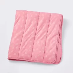 Rayon From Bamboo Jersey Quilted Blanket - Ditsy Floral - Pink - Cloud Island™ -Cloud Island™ GUEST e47fb1ed ca66 41ff 9a48 85ecea9e6548